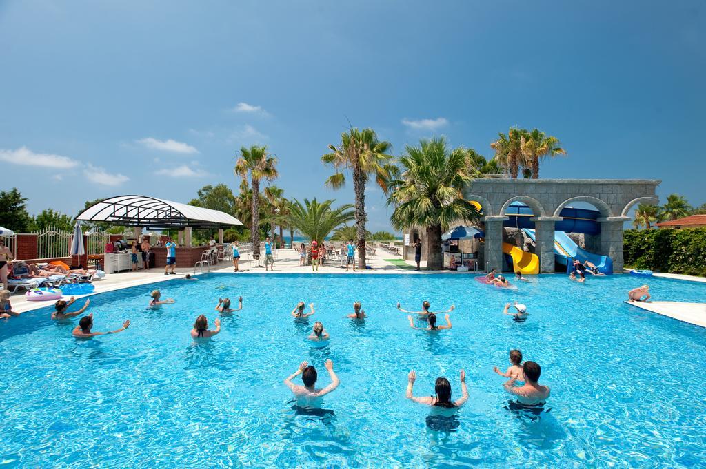 Thalia Beach Resort Hotel Ilica  Екстер'єр фото